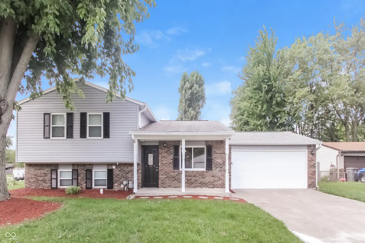 6820 Inverness Way, Indianapolis, IN 46237 - Image #1