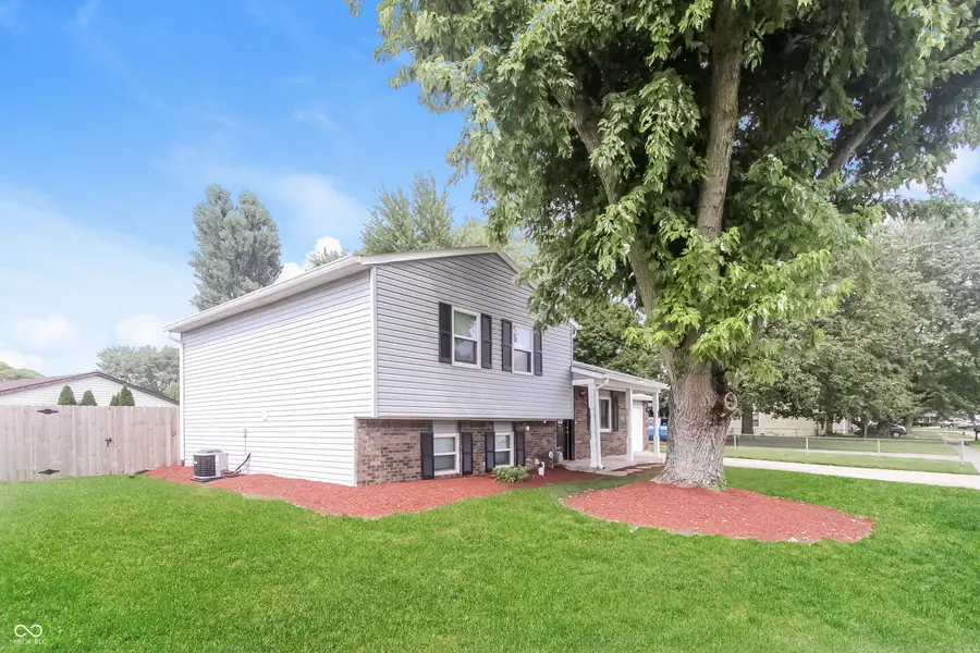 6820 Inverness Way, Indianapolis, IN 46237 - Image #2