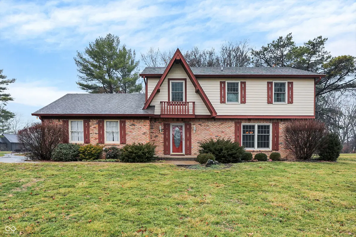 10806 E Lakeshore Drive, Carmel, IN 46033 - #1