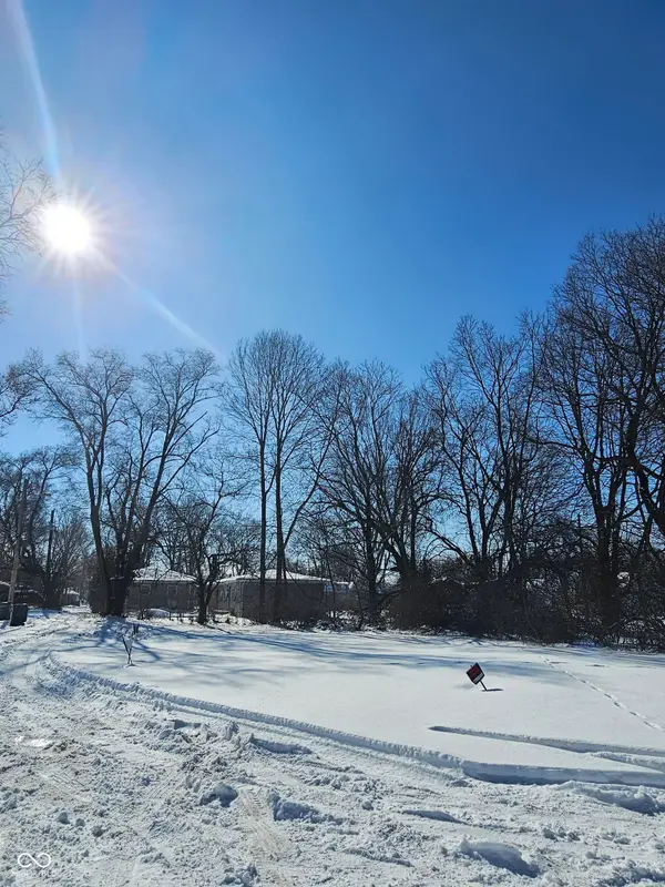 517 Myrtis Street, Indianapolis, IN 46208