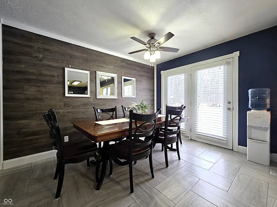 256 E County Road 200 S, Danville, IN 46122 - #2