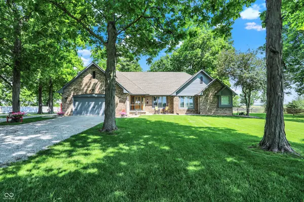 10910 W Us Highway 40, Charlottesville, IN 46117