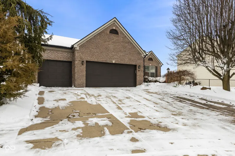 6051 Copeland Mills Court, Indianapolis, IN 46221 - Image #2