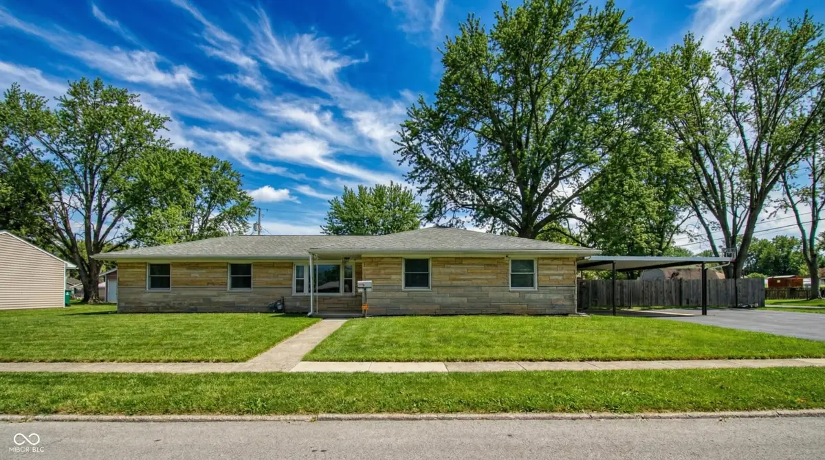 122 Prairie Parkway, Brownsburg, IN 46112 - #1