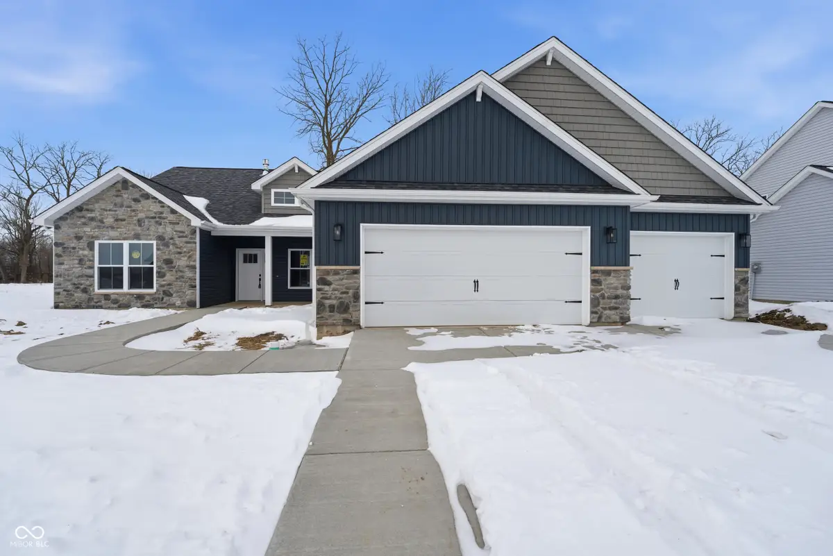 902 S Hoke Avenue, Frankfort, IN 46041 - #1