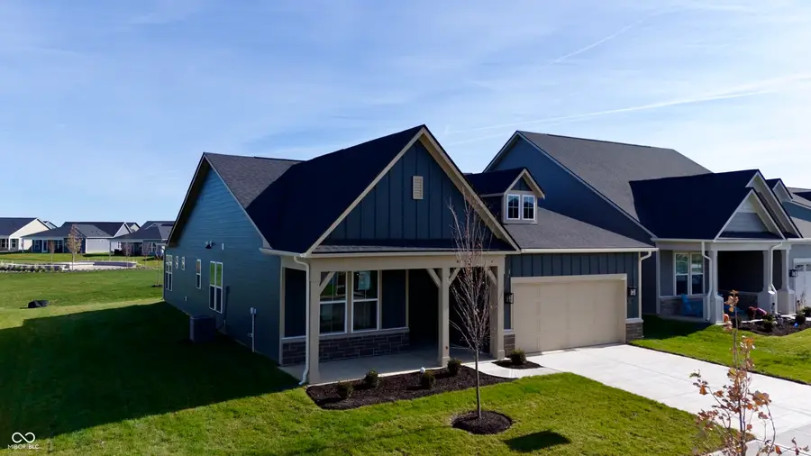 811 Daisy Street, Greenwood, IN 46143 - #2