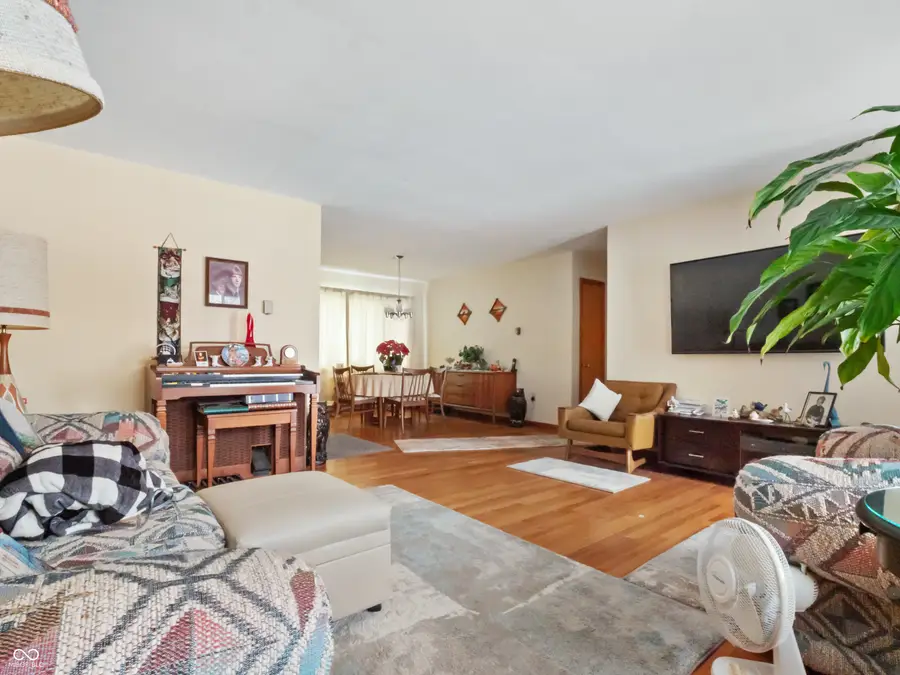 11937 E 100 S, Columbus, IN 47203 - #2