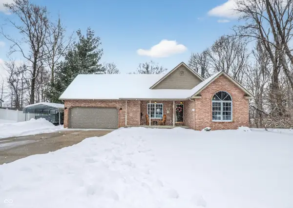 916 Poplar Cove Court, Brownstown, IN 47220