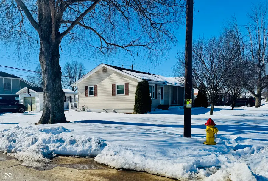 103 W Freeman Avenue, Seymour, IN 47274 - Image #2