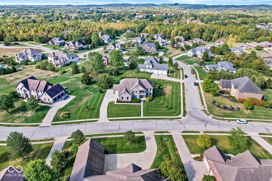 950 Westlake Hills Drive, Columbus, IN 47201 - #3