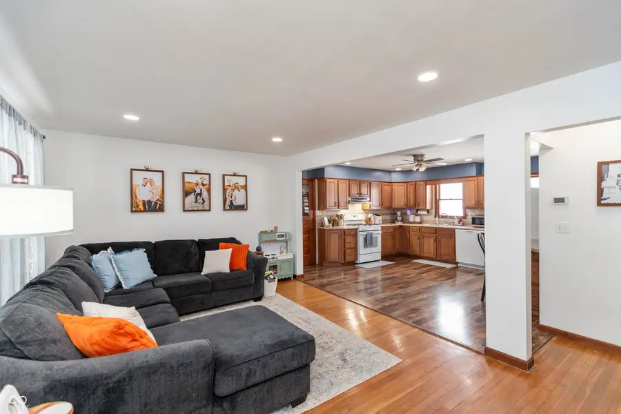 5721 S County Road 550 E, Crothersville, IN 47229 - #3