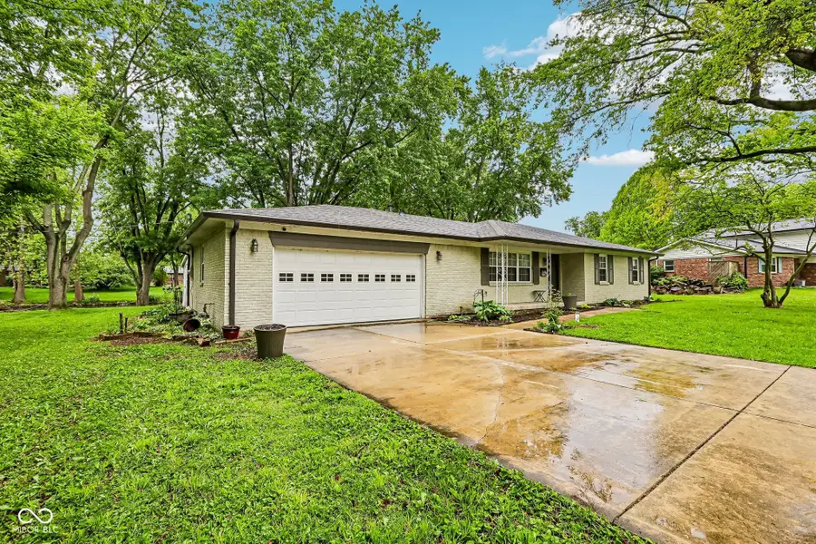 9565 Edgewater Court, Brownsburg, IN 46112 - #2