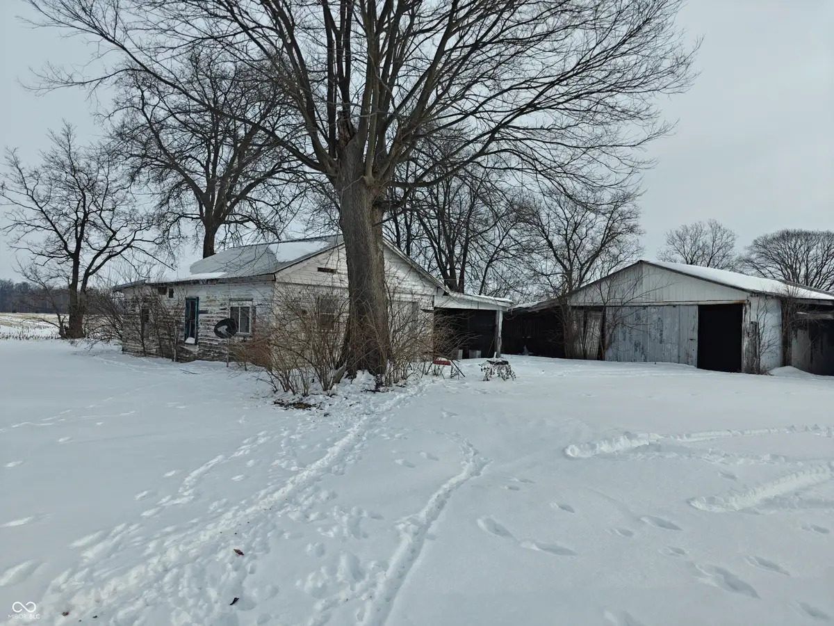 696 E 600 S, Shelbyville, IN 46176 - #1