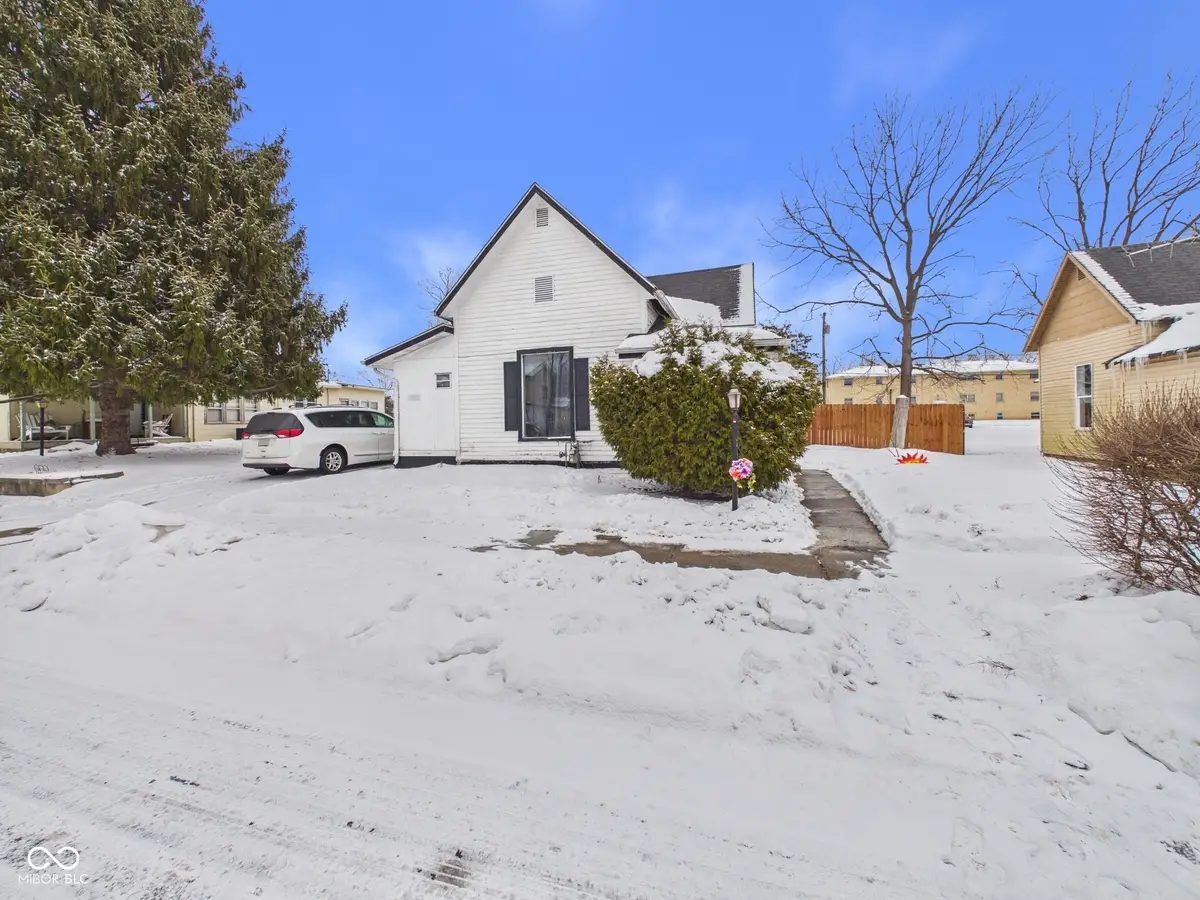 908 Cottage Avenue, Anderson, IN 46012 - #1