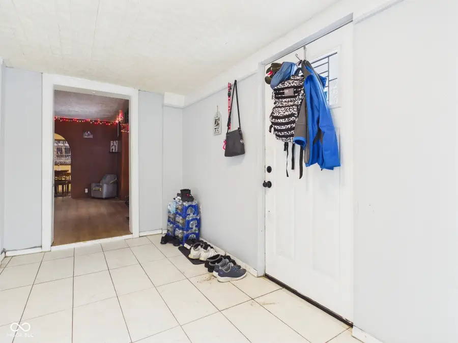 908 Cottage Avenue, Anderson, IN 46012 - #2