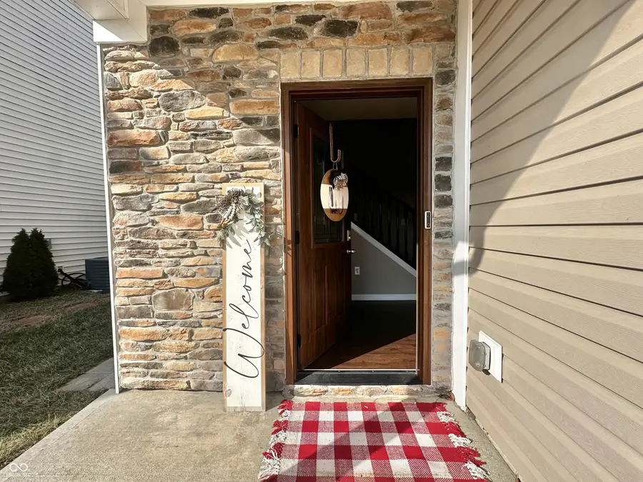 2094 Shadow Creek Boulevard, Columbus, IN 47201 - #2