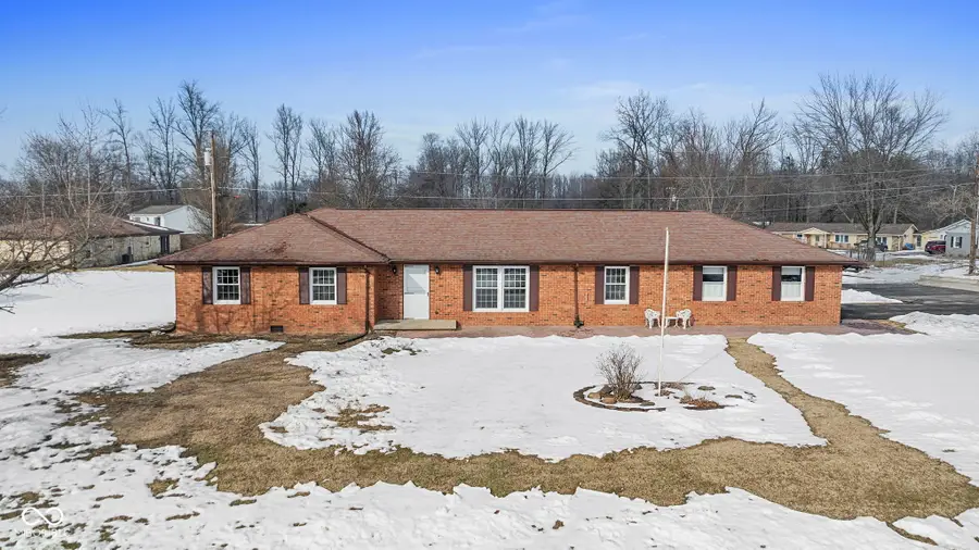 215 E Colony Acres Drive, Brazil, IN 47834 - #2