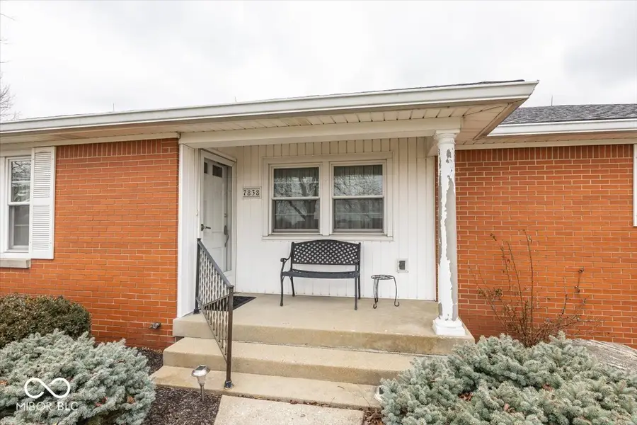 7838 W Us Highway 52, New Palestine, IN 46163 - #2