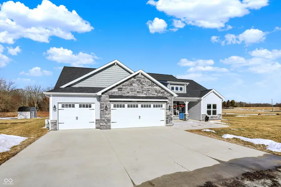 1158 N Deer Meadows Road, Delphi, IN 46923 - #2