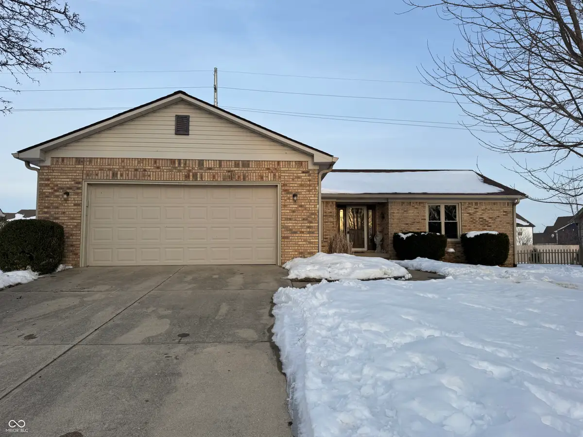429 Cardinal Drive, Whiteland, IN 46184 - #1