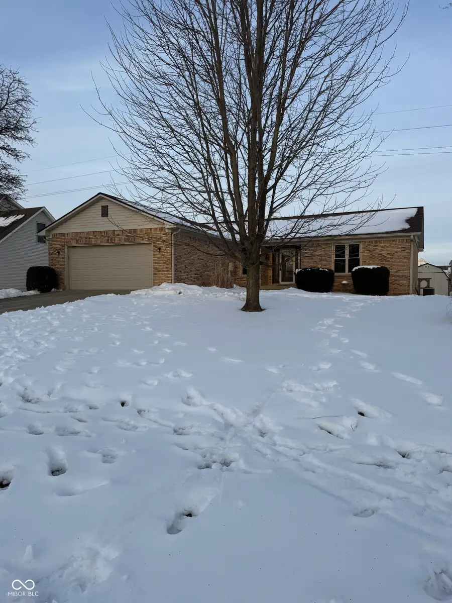429 Cardinal Drive, Whiteland, IN 46184 - #3