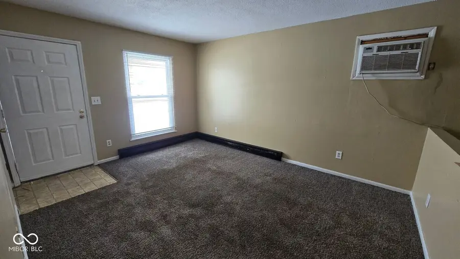 102 S Bradner Avenue, Marion, IN 46952 - #3