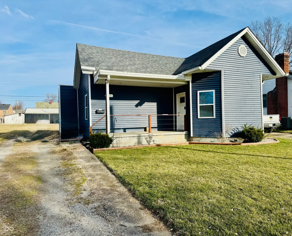 815 Sarasota Drive, Seymour, IN 47274 - #1