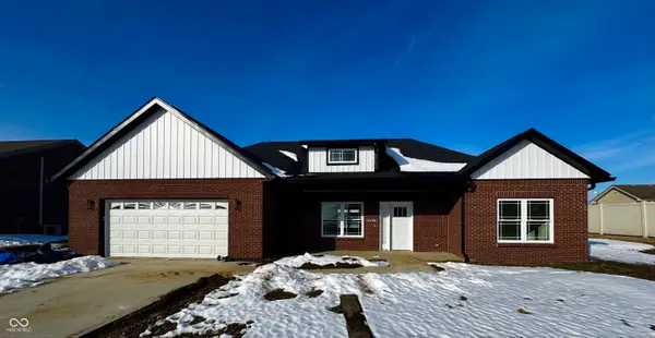 1958 Austin James Lane, Seymour, IN 47274