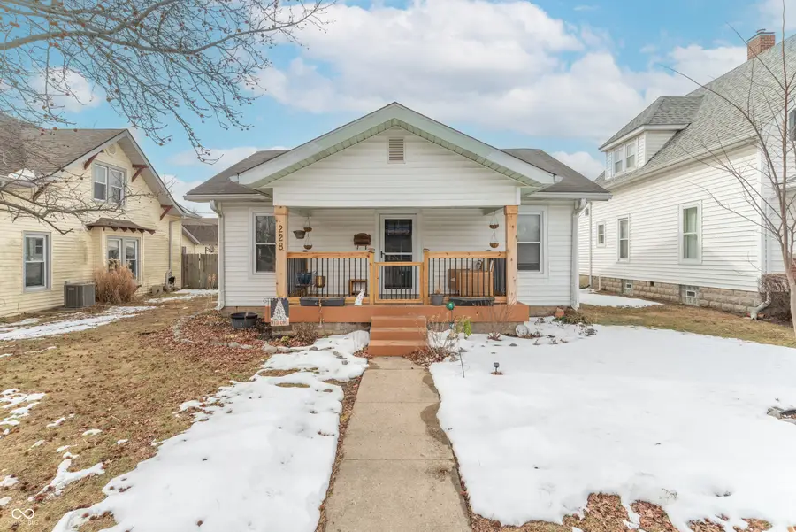 228 Shaw Street, Plainfield, IN 46168 - #2