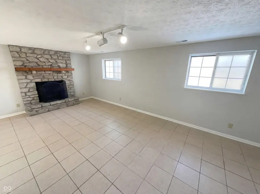 11017 Amburg Court, Indianapolis, IN 46235 - #3