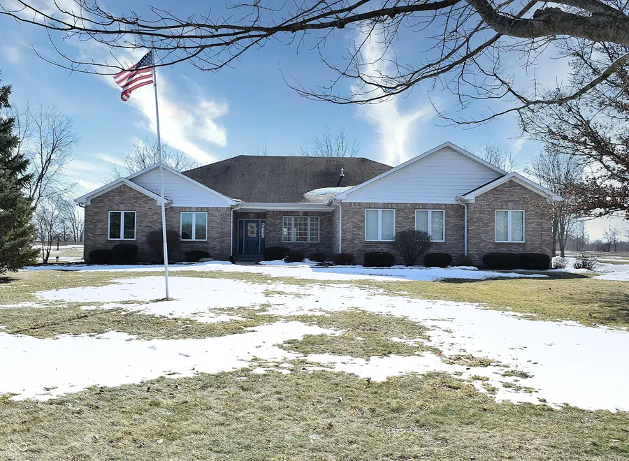 627 E 214th Street, Sheridan, IN 46069 - #2
