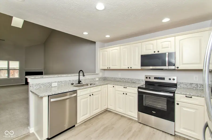 12140 Black Hills Drive, Fishers, IN 46038 - #2