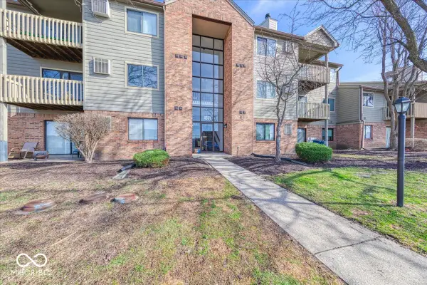 4351 Village Parkway Circle W #7, Indianapolis, IN 46254