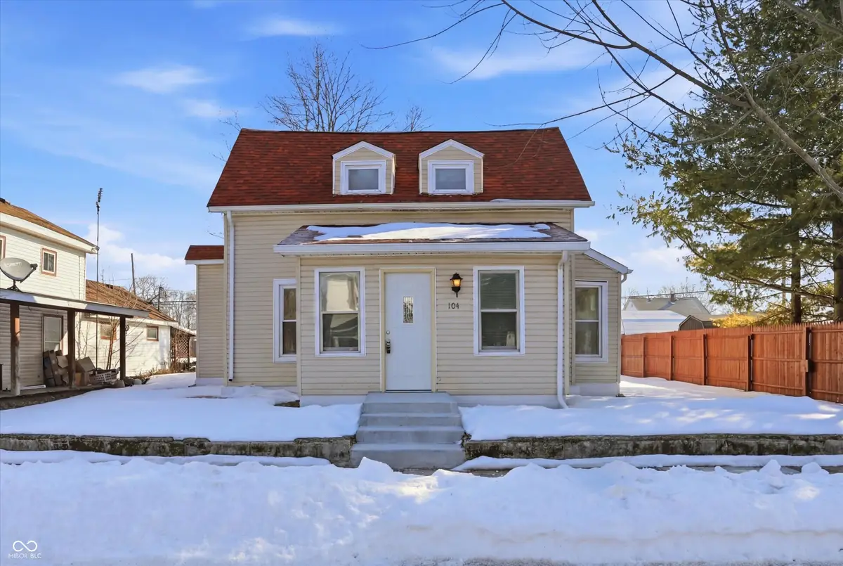 104 S Broad Street, Mooreland, IN 47360 - #1
