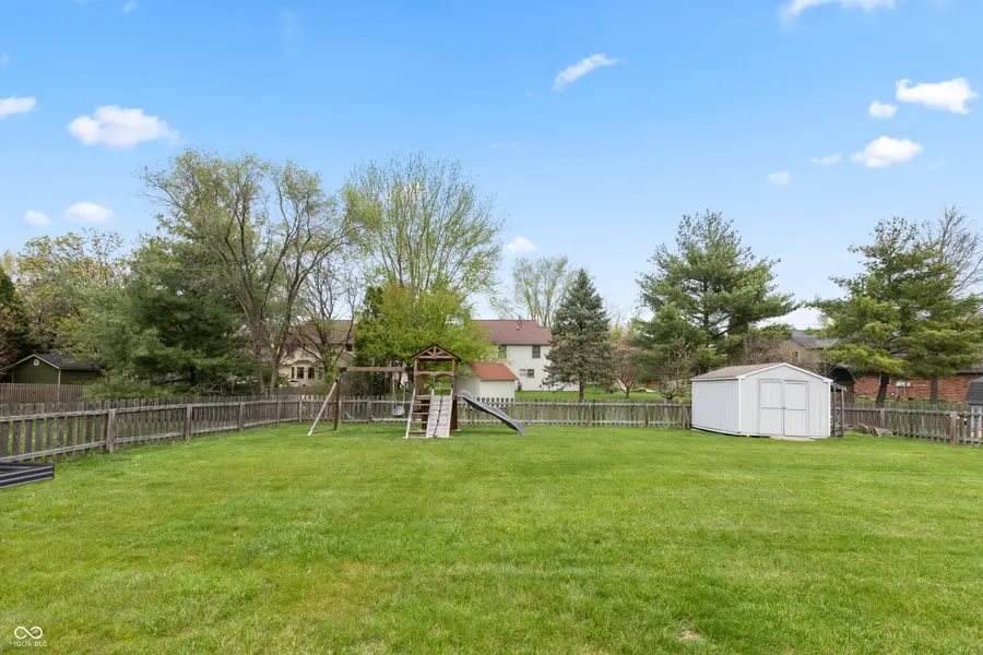 1450 Lancaster Lane, Zionsville, IN 46077 - #2