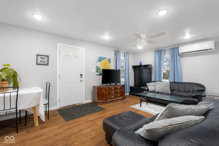 1920 Elm Street, Columbus, IN 47201 - #3