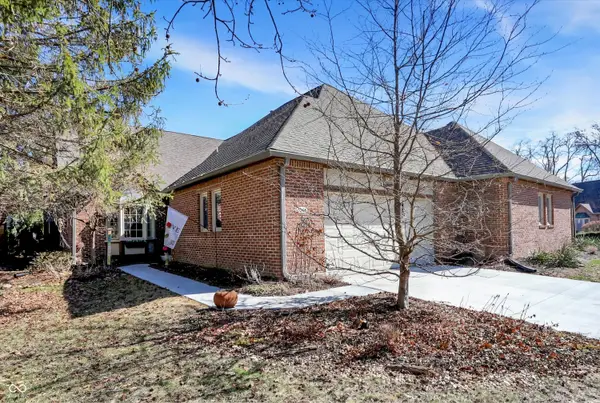 2066 Oldfields Circle South Drive, Indianapolis, IN 46228