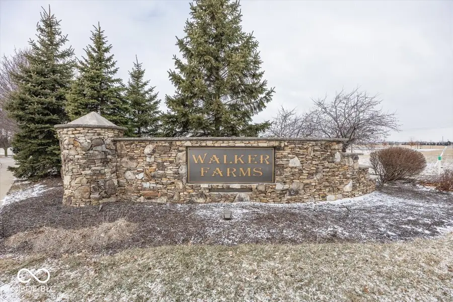 6107 Pebblebrooke Road, Whitestown, IN 46075 - #3