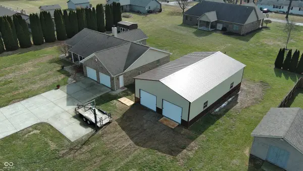 167 W Kings Highway, Rushville, IN 46173