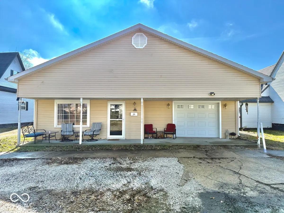 169 NE F Street Ne, Linton, IN 47441 - #1