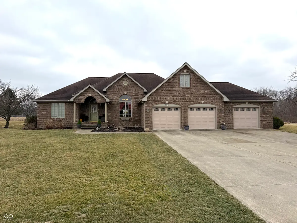 1131 E Tonya Drive, Clinton, IN 47842 - #1
