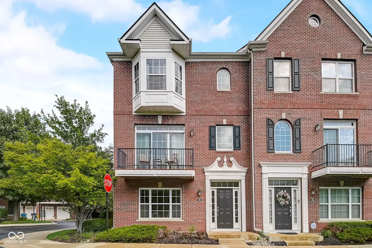 994 2nd Avenue Nw, Carmel, IN 46032 - #1