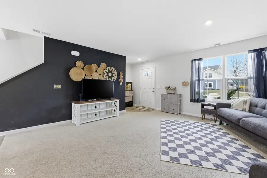 197 N Fairfield Drive, Danville, IN 46122 - #3