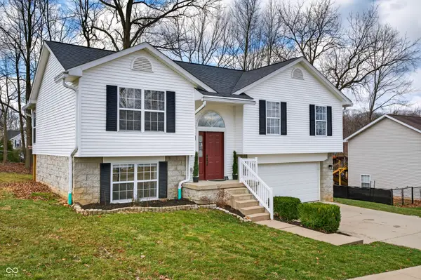 638 E Ironsides Drive, Ellettsville, IN 47429