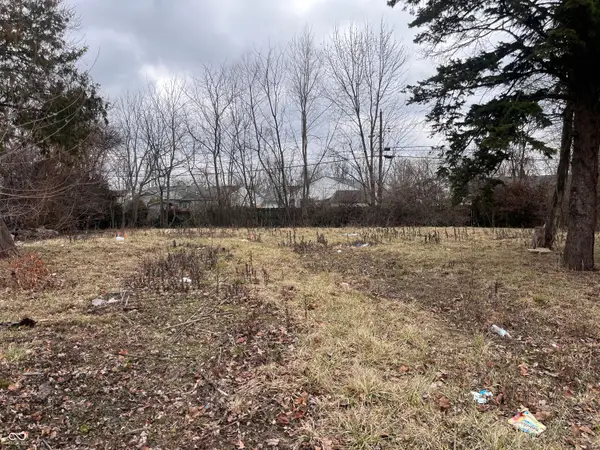 9907 Strathmore Court, Indianapolis, IN 46235