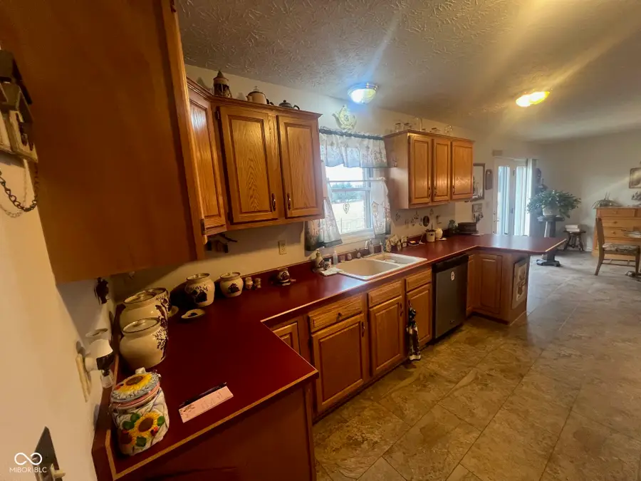 61 N Deer Cliff Drive, Crawfordsville, IN 47933 - #3