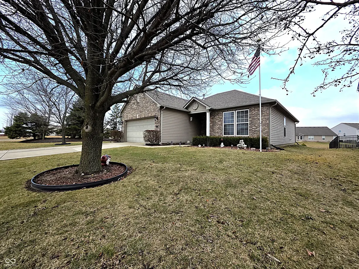 2315 Bainbridge Road, Greenwood, IN 46143 - #1