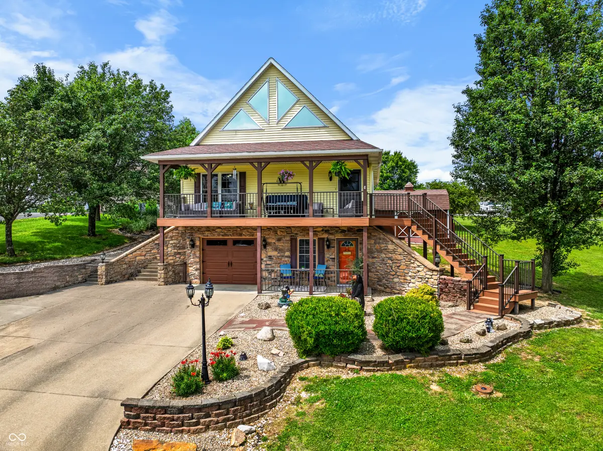 8814 W Meadows Drive, Eckerty, IN 47116 - #1