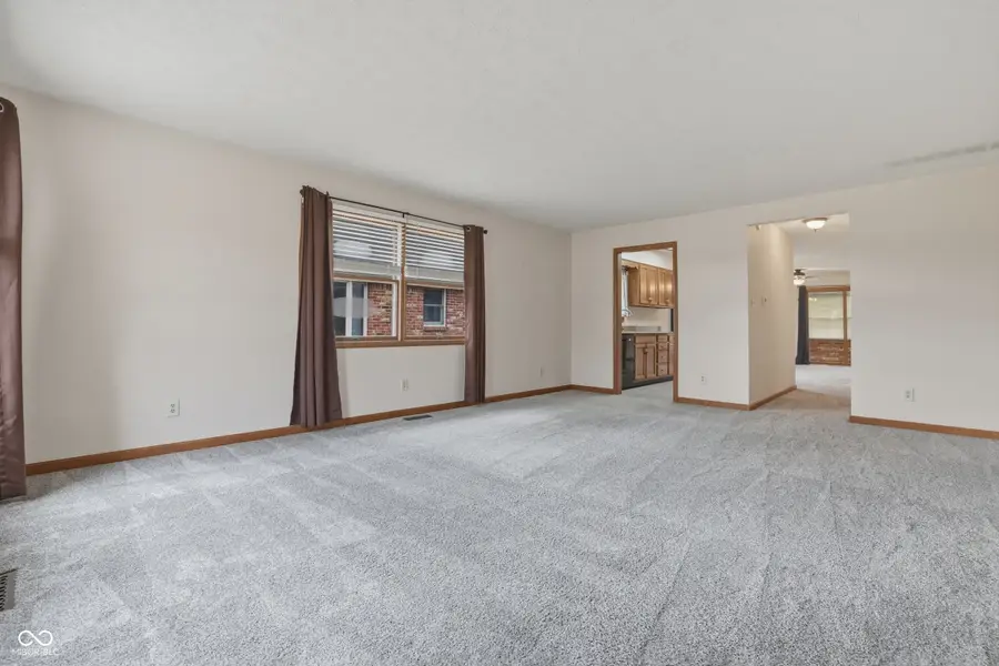 106 S Grant Street, Brownsburg, IN 46112 - #3