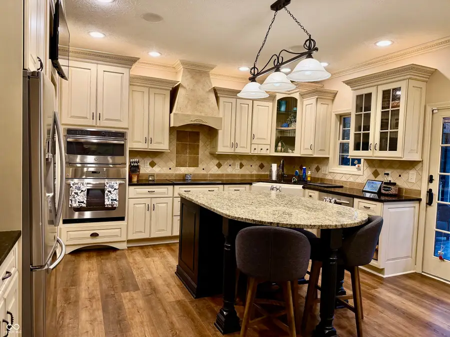 4401 Brittany Drive, Zionsville, IN 46077 - #2